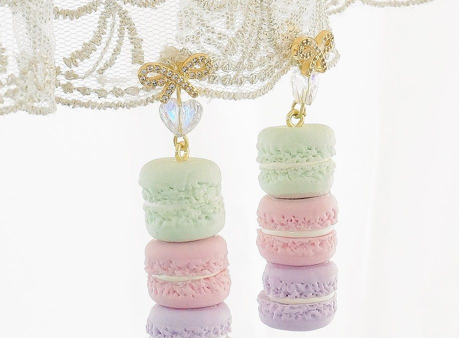 Macaron Treat Tower Necklace and Earrings