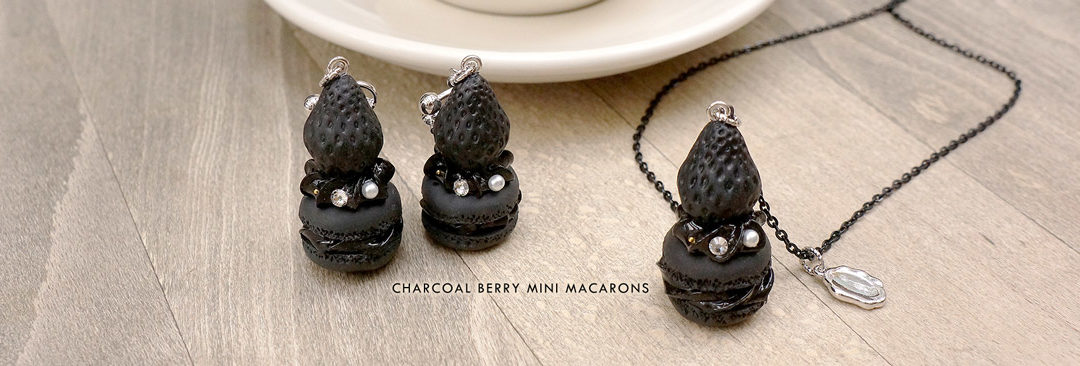 Charcoal Berry Mini Macarons