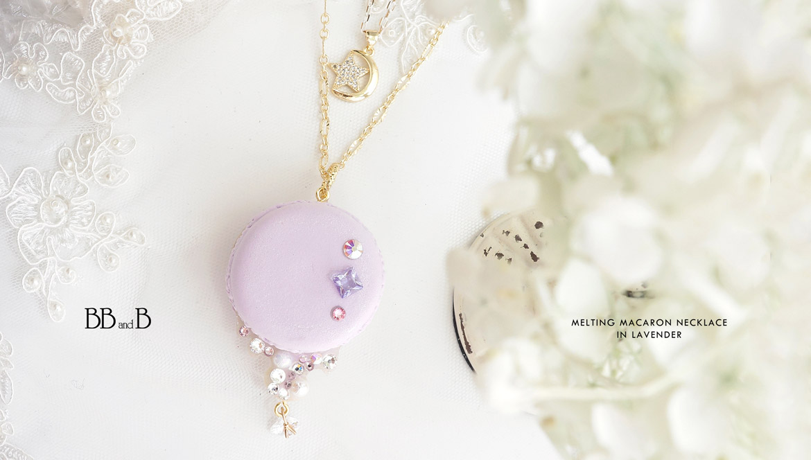 Melting Macaron Necklace in Lavender